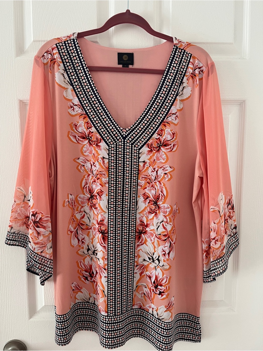 Jennifer Moore  Pink Floral V-Neck Tunic Top